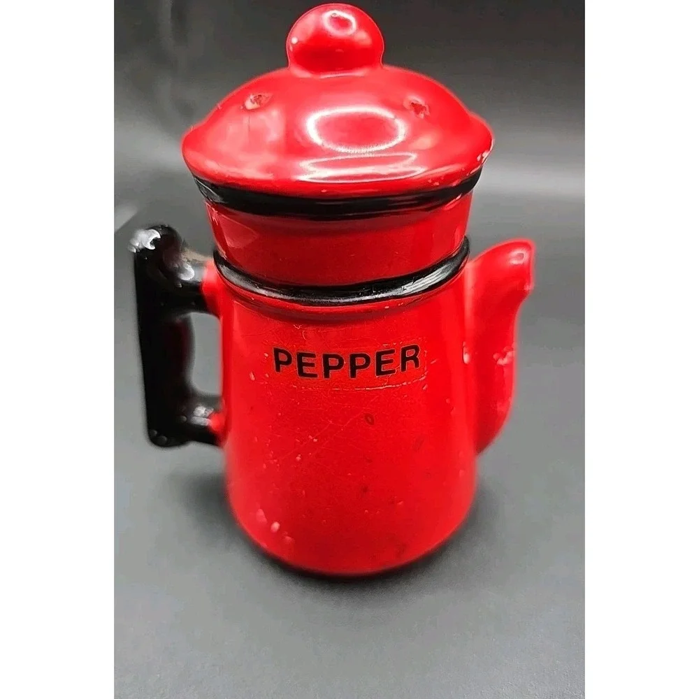 Vintage Red Coffee Pot Shaped Salt And Pepper Shaker Set